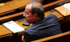 François Hollande, redevenu député PS, à l'Assemblée nationale à Paris le 25 juin 2025 ( AFP / Thomas SAMSON )