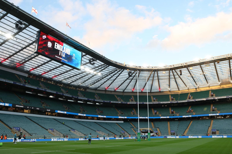 ( AFP / ADRIAN DENNIS )