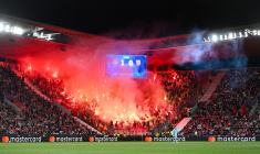 Les supporters lensois se font taper sur les doigts par l'UEFA