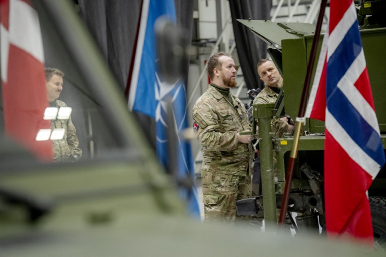 Du personnel militaire à la base aérienne d'Orland (Norvège), en novembre 2025 ( Ritzau Scanpix / IDA MARIE ODGAARD )