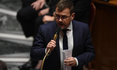 Le ministre du Logement Olivier Klein le 15 novembre à Paris. ( AFP / CHRISTOPHE ARCHAMBAULT )
