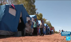 Raymond Tsham, l'artiste congolais qui réalise toutes ses toiles avec son stylo à bille