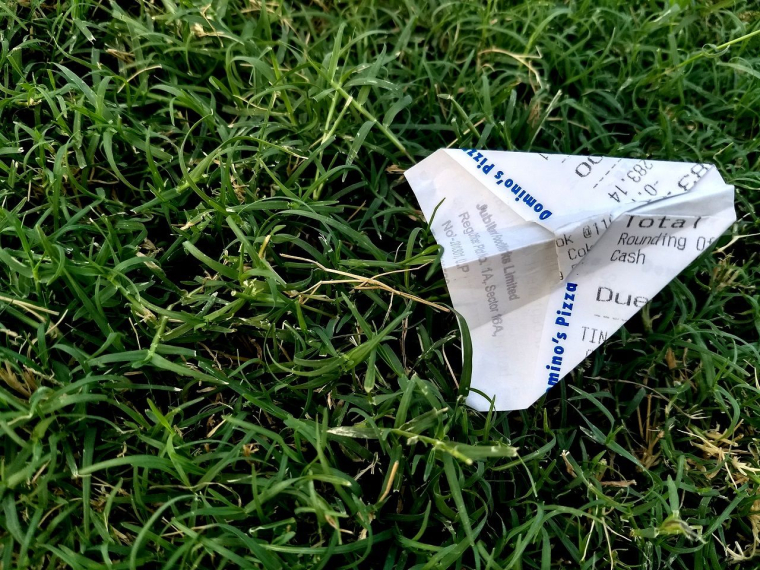(Crédits photo : Pexels - Aman jha suppression du ticket de caisse et protection de la planète)