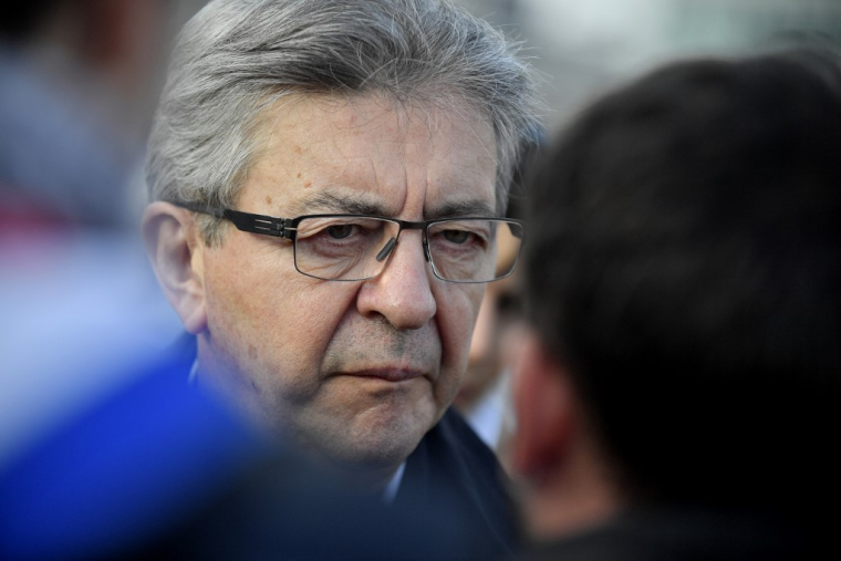 Jean-Luc Mélenchon à Paris, le 18 octobre 2022. ( AFP / JULIEN DE ROSA )