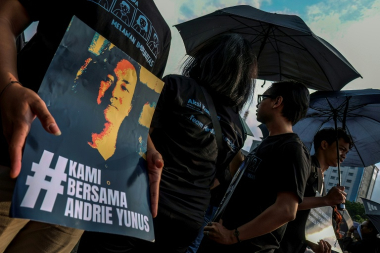 Des militants en soutien à Andrie Yunus réclament justice,à Jakarta le 30 avril 2026 ( AFP / BAY ISMOYO )