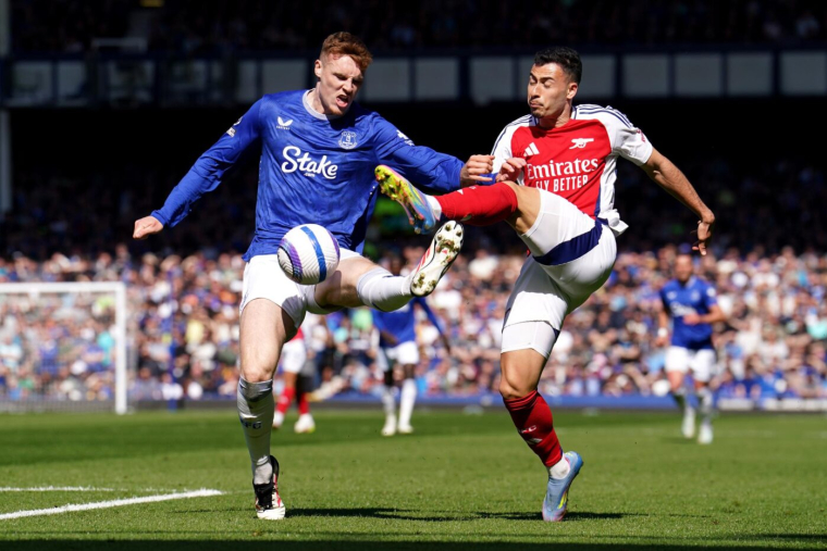 Arsenal cale à Everton