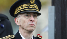 Didier Lallement, alors préfet de police de Paris, lors d'une cérémonie de commémoration le 11 novembre 2019 à Paris ( POOL / ludovic MARIN )