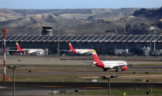 Des avions à l'aéroport de Madrid (illustration) ( AFP / THOMAS COEX )
