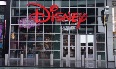 DISNEY, AFFECTÉ PAR LA CRISE SANITAIRE, VA LICENCIER 28.000 EMPLOYÉS DES PARCS US