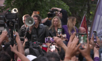 Javier Milei présent à un rassemblement de campagne à Buenos Aires