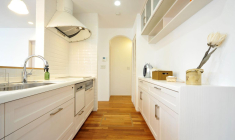 Vous pouvez organiser la location de votre résidence principale pour les JO 2024 en arbitrant entre deux régimes d’imposition: micro-BIC ou réel. ( crédit photo : Shutterstock )