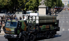 Des missiles d'un système SAMP/T, le 14 juillet 2025, à Paris ( AFP / LUDOVIC MARIN )