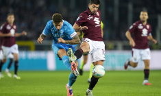 Naples trébuche chez le Torino