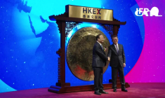 Le géant chinois des batteries CATL fait son entrée à la bourse de Hong Kong