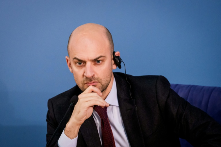 Le ministre des Affaires étrangères Jean-Noël Barrot prend part à une conférence de presse, le 15 janvier 2026 à Riga ( AFP / Gints Ivuskans )