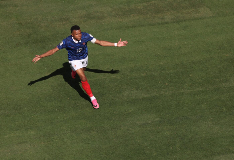 Mbappé affole la presse mondiale