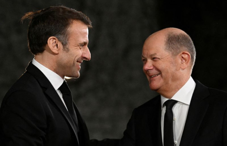 Olaf Scholz et Emmanuel Macron à la Chancellerie, à Berlin