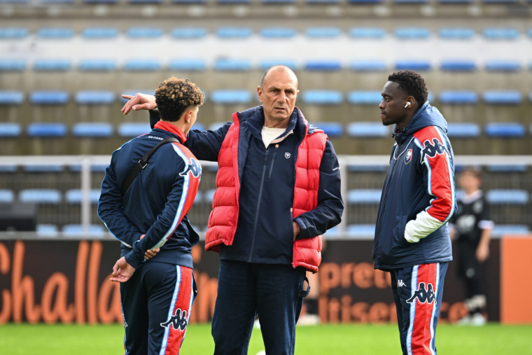 Der Zakarian : « Quand j'ai signé à Caen, je n'avais pas vu qu'il y avait dix points d'écart »