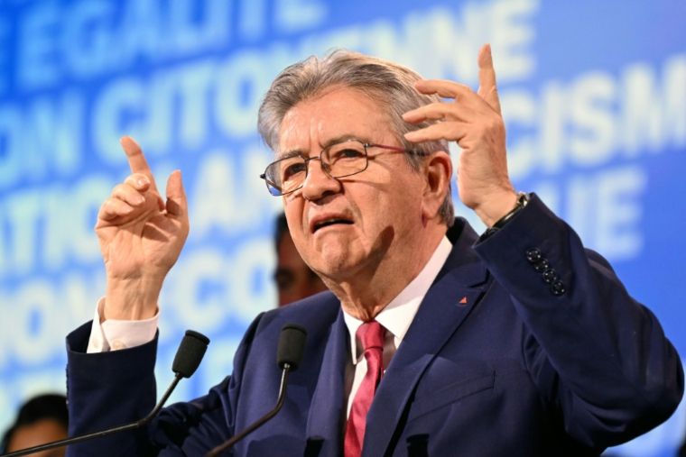Le chef de file de LFI, Jean-Luc Mélenchon, lors d'un meeting du parti à Aubervilliers, le 23 novembre 2025 en Seine-Saint-Denis ( AFP / Bertrand GUAY )