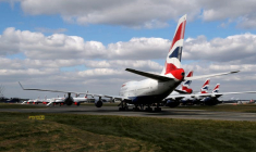 BRITISH AIRWAYS VEUT "SUSPENDRE" 32.000 EMPLOIS
