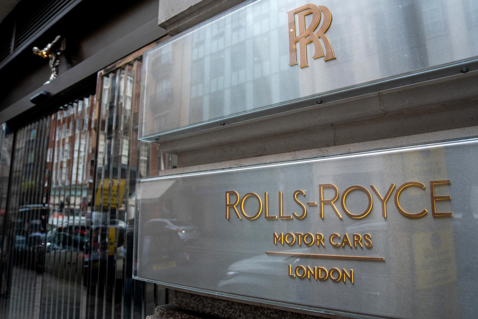 Rolls Royce propulsé par ses moteurs d'avion