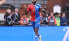 Nice lorgne un attaquant de Crystal Palace pour se renforcer