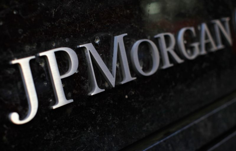 BOND DU BÉNÉFICE DE JPMORGAN AU 4E TRIMESTRE AVEC LE TRADING ET LA BANQUE D'INVESTISSEMENT