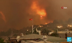 Incendies en Turquie : des régions balnéaires en flammes