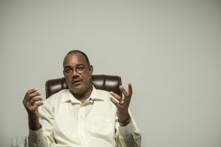 Patrick Herminie, alors directeur de l'Agence pour la prévention de l'abus de drogues et la réadaptation (APDAR), lors d'une interview avec l'AFP sur l'île de Mahé, aux Seychelles, le 19 novembre 2019 ( AFP / Yasuyoshi CHIBA )