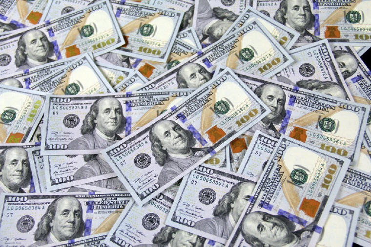 Même si l'économie traverse sa pire crise, comme on a les banques centrales qui jouent au Père Noël on peut dormir tranquille et cela peu importe si quasiment aucune société n'est en mesure de se prononcer sur les mois à venir… (crédit : John Guccione / Pexels)
