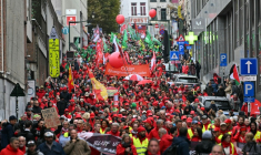 Manifestation syndicale à Bruxelles en Belgique le 9 octobre 2026 ( AFP / NICOLAS TUCAT )
