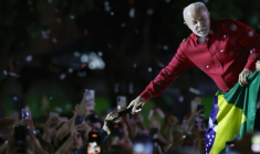 Luiz Inacio Lula da Silva en campagne présidentielle à Ceilândia au Brésil, le 16 septembre 2026 ( AFP / Sergio Lima )