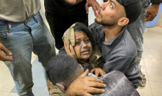 Des Palestiniens blessés dans des frappes israéliennes à Khan Younès transportés à l'hôpital Nasser dans le sud de la bande de Gaza, le 3 juin 2025 ( AFP / - )