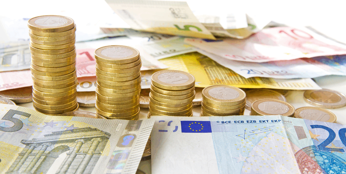 Les épargnants européens, et notamment français, restent frileux à prendre des risques avec leur épargne malgré la politique de relance de la BCE.