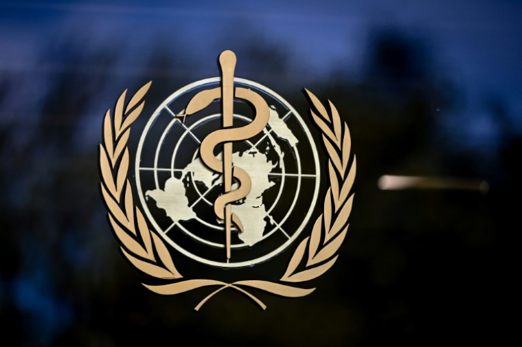 Logo de l'Organisation mondiale de la santé (OMS), le 8 mai 2021 à son siège de Genève ( AFP / Fabrice COFFRINI )