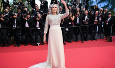 L'actrice américaine Jane Fonda, ambassadrice de la marque L'Oréal, arrive à la cérémonie de clôture du 78e Festival de Cannes, le 24 mai 2025 ( AFP / Bertrand GUAY )