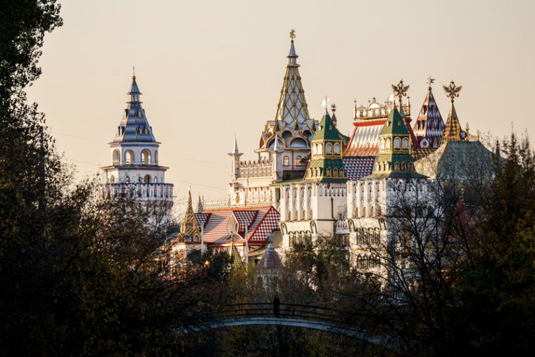 UKRAINE: LE KREMLIN JUGE INACCEPTABLES LES ACCUSATIONS DE GÉNOCIDE DE BIDEN