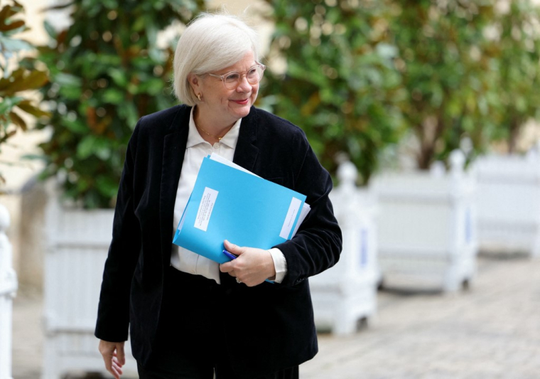Catherine Vautrin à Paris, le 27 mars 2024. ( AFP / THOMAS SAMSON )