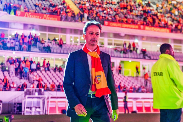 Un ex-député visé par une plainte pour avoir traité les fans lensois de « consanguins »