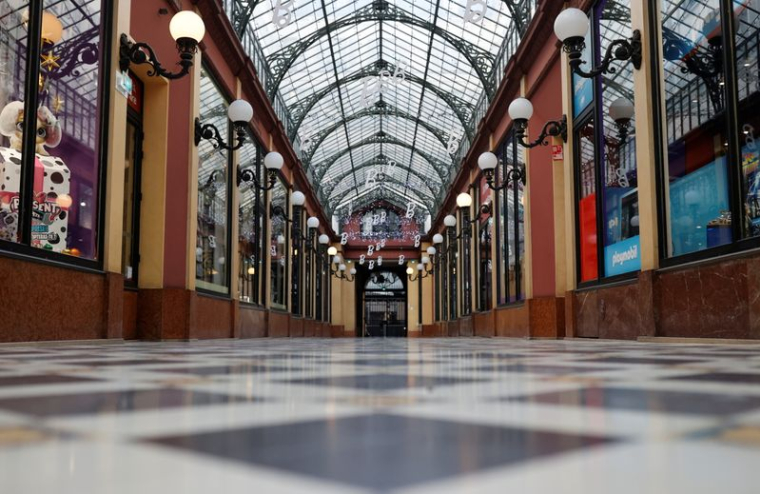 FRANCE: LES COMMERCES AUTORISÉS À OUVRIR JUSQU'À 21H00 DÈS SAMEDI