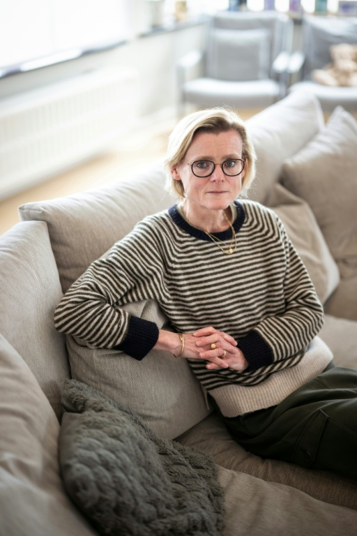 Veerle Hegge, épouse du Premier ministre belge Bart De Wever, répond aux questions de l’AFP à Anvers, en Belgique, le 13 avril 2026 ( AFP / JOHN THYS )