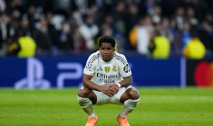 L’OL déballe déjà son 9 cadeau