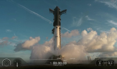 La mégafusée Starship décolle pour un premier vol test visant l'orbite terrestre