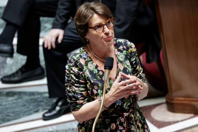 La ministre de l'Agriculture, Annie Genevard, lors de la séance des questions au gouvernement à l'Assemblée nationale, le 15 juillet 2026 à Paris ( AFP / STEPHANE DE SAKUTIN )