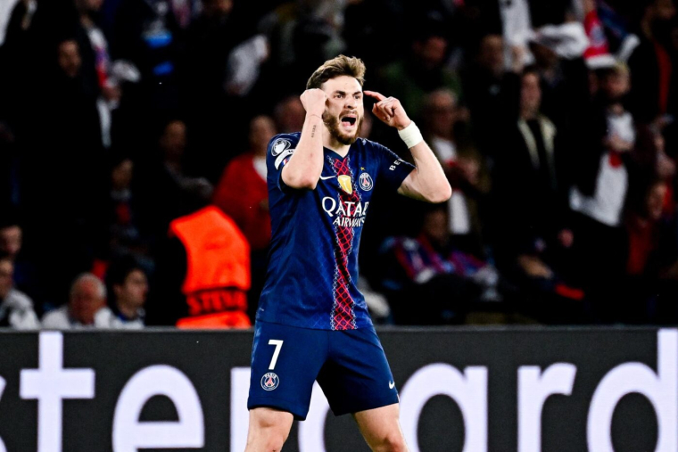 Kvaratskhelia dans un cercle très fermé en Ligue des champions