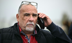 L'ex-président de la chambre d'agriculture du Lot-et-Garonne et militant de la Coordination rurale Serge Bousquet-Cassagne,  le 20 novembre 2024, à Montbartier ( AFP / Lionel BONAVENTURE )