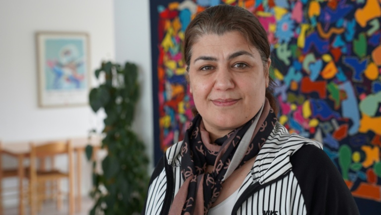 L'Afghane Wahida Abdul Mutaleb, habitante de Kolding, le 16 mars 2026 au Danemark ( AFP / James Brooks )