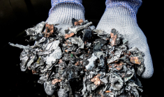 Des métaux issus du recyclage de batteries. (illustration) ( AFP / EZEQUIEL BECERRA )