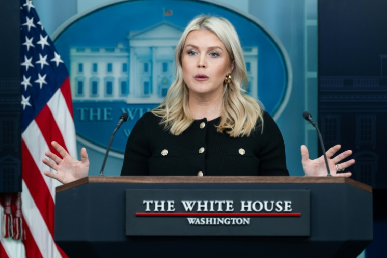 La porte-parole de la Maison Blanche, Karoline Leavitt, lors d'un point de presse à la Maison Blanche, le 18 février 2026 à Washington ( AFP / SAUL LOEB )