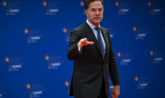Le secrétaire général de l'Otan, Mark Rutte, arrive au sommet de la Communauté politique européenne à Tirana, en Albanie, le 16 mai 2025 ( AFP / Armend NIMANI                      )